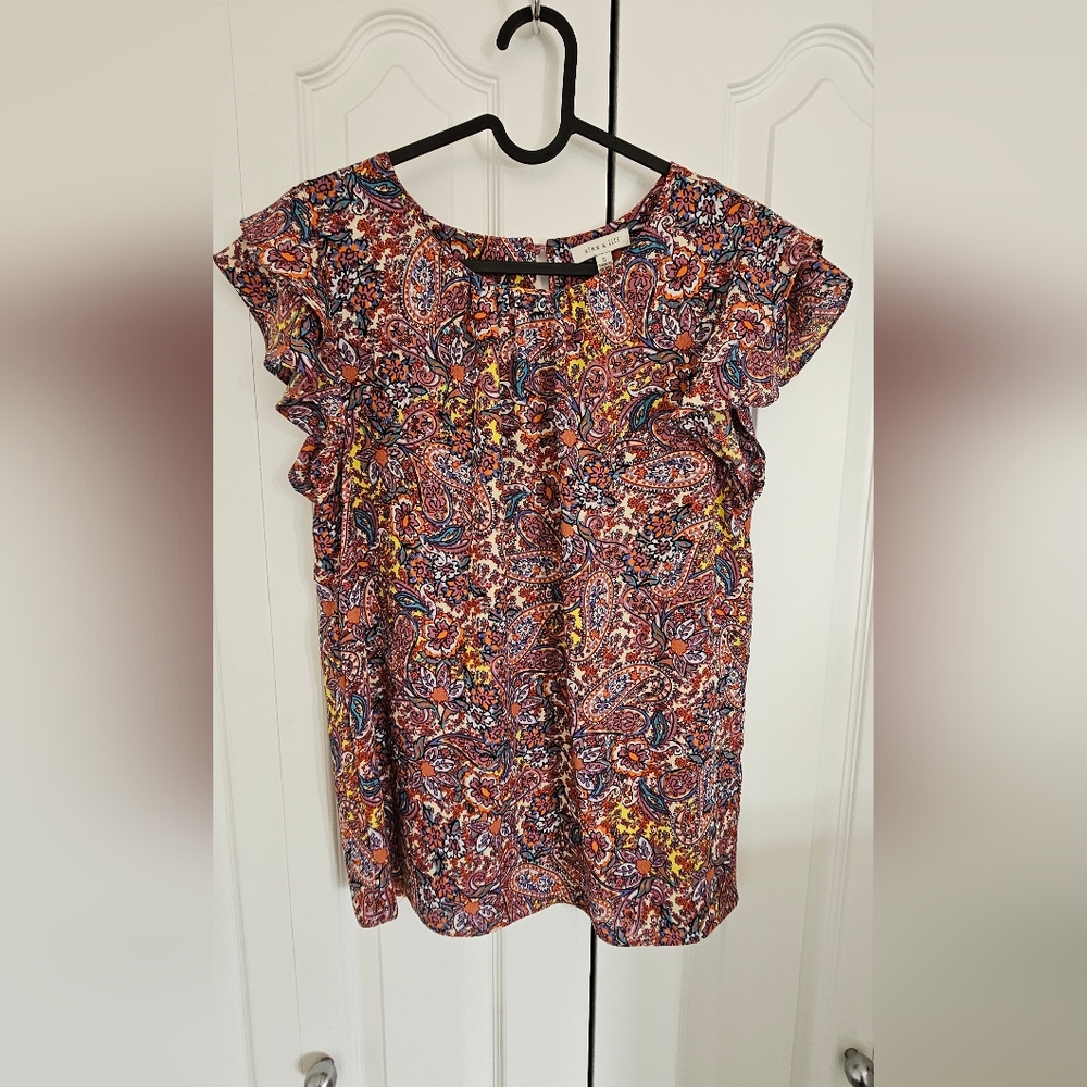 Floral Paisley Ruffle Sleeve Top